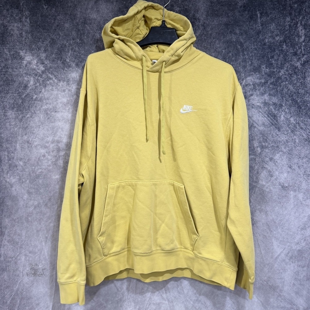 Nike Men's XL Yellow Pullover Hoodie Embroidered Swoosh Logo Fleece Sweatshirt